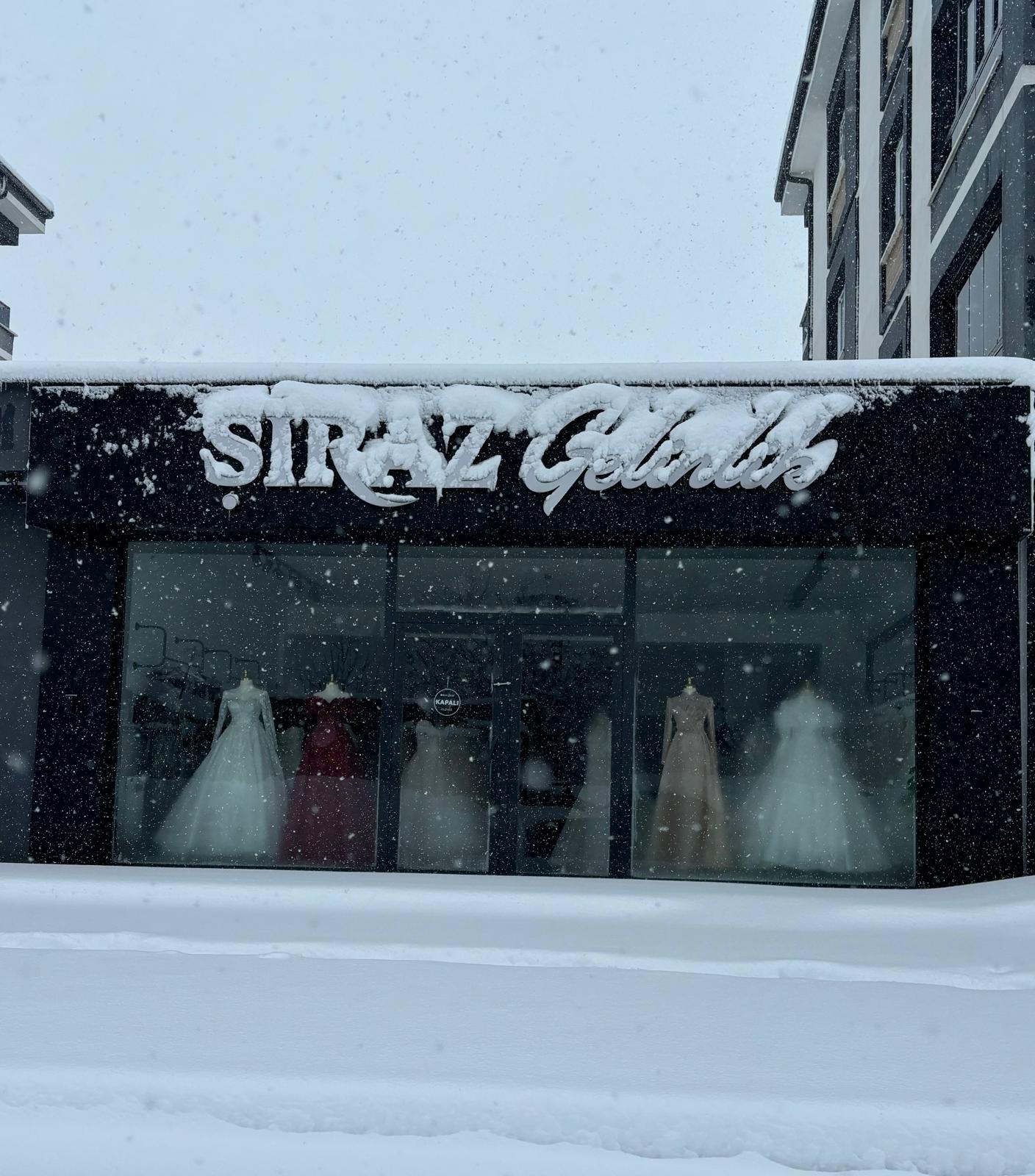 Siraz gelinlik